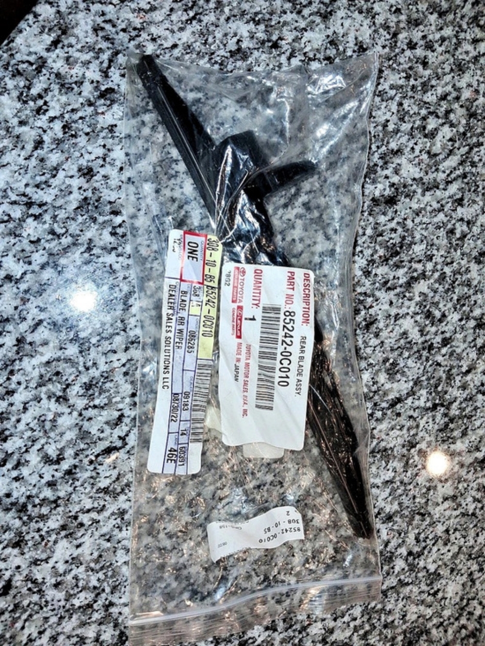 Toyota Genuine Toyota Rear Wiper Blade Genuine Rear Wiper Blade Black